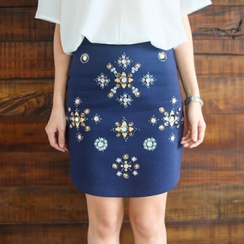 H&M embellished short cotton fleece sequin skirt - Picture 1 of 4